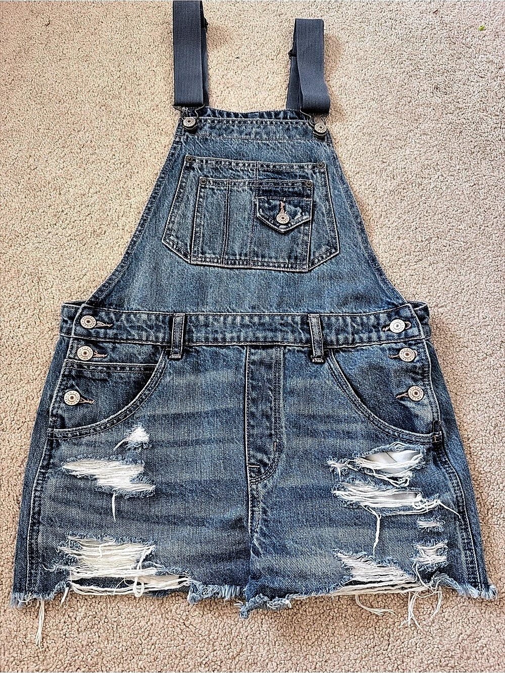 American Eagle 90s Boyfriend Light Blue Wash Distressed Denim Shortall Size S